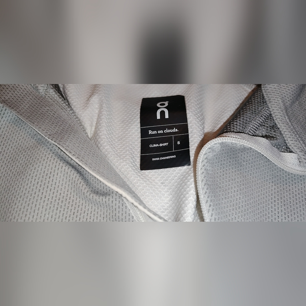 On Running Clima-Shirt in Soft Gray